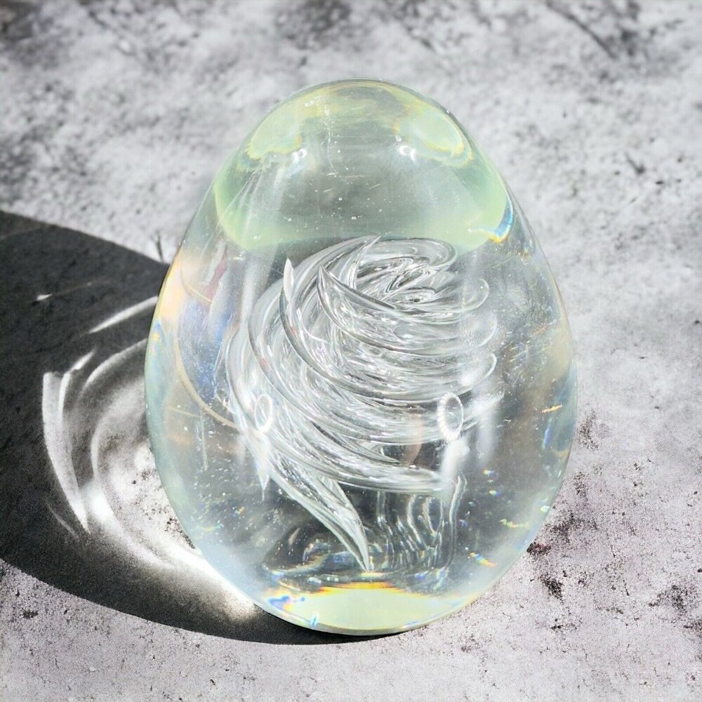 Clear Art Glass Paperweight Air Twist‎ Figurine Polished Bottom Egg Shaped Glass